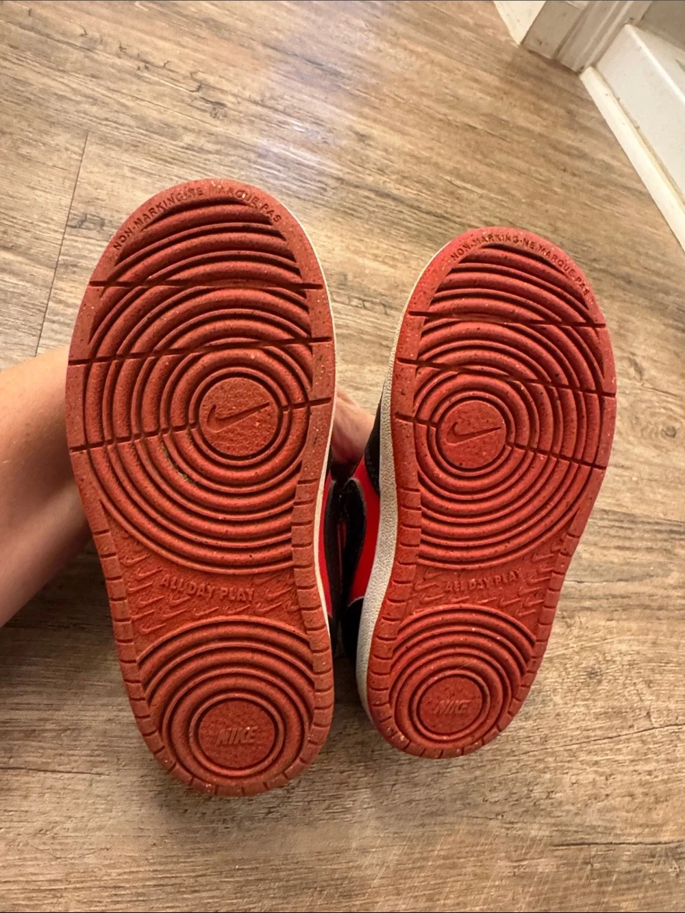 Nike Kids Red and Black Velcro Low-Top Sneakers